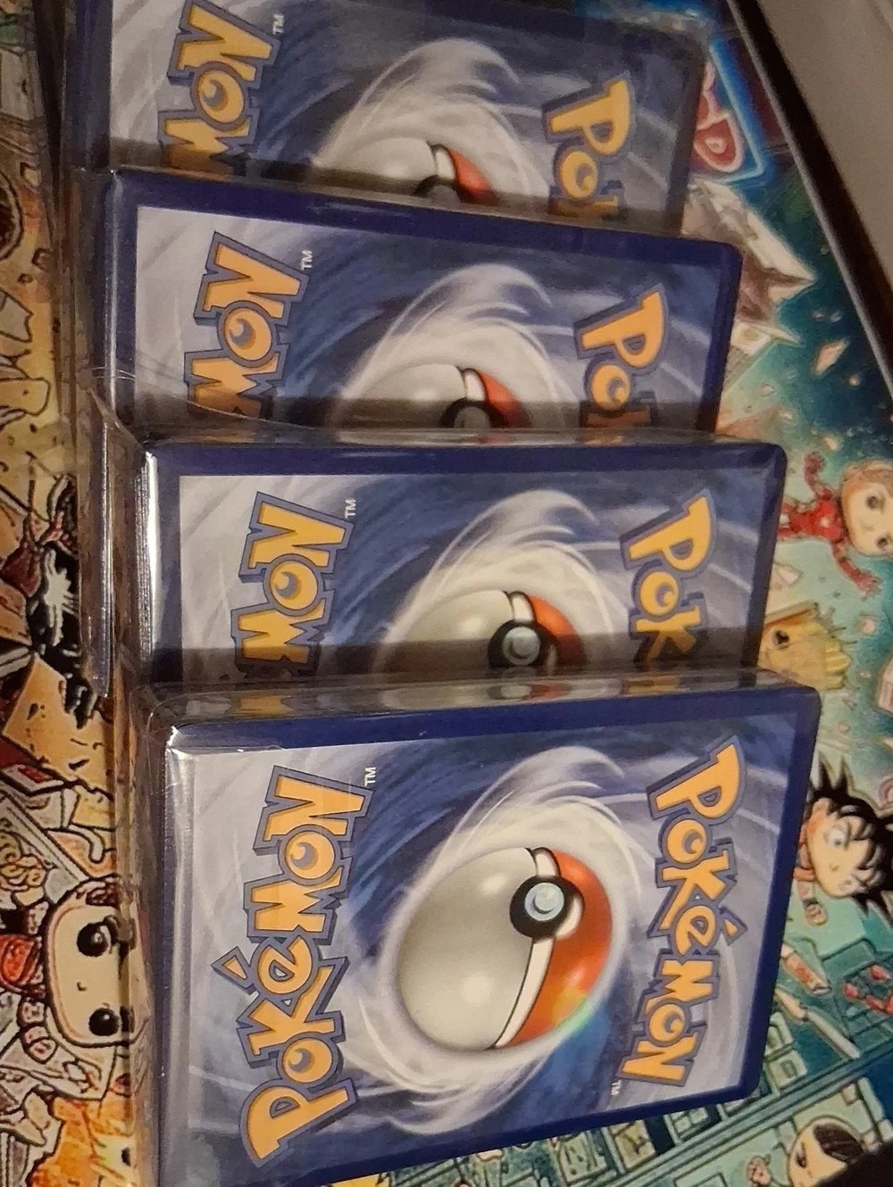 Pokémon Lot 200 cards.
